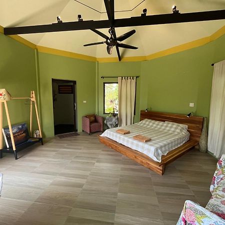 Navari Homestay Rayong Kültér fotó